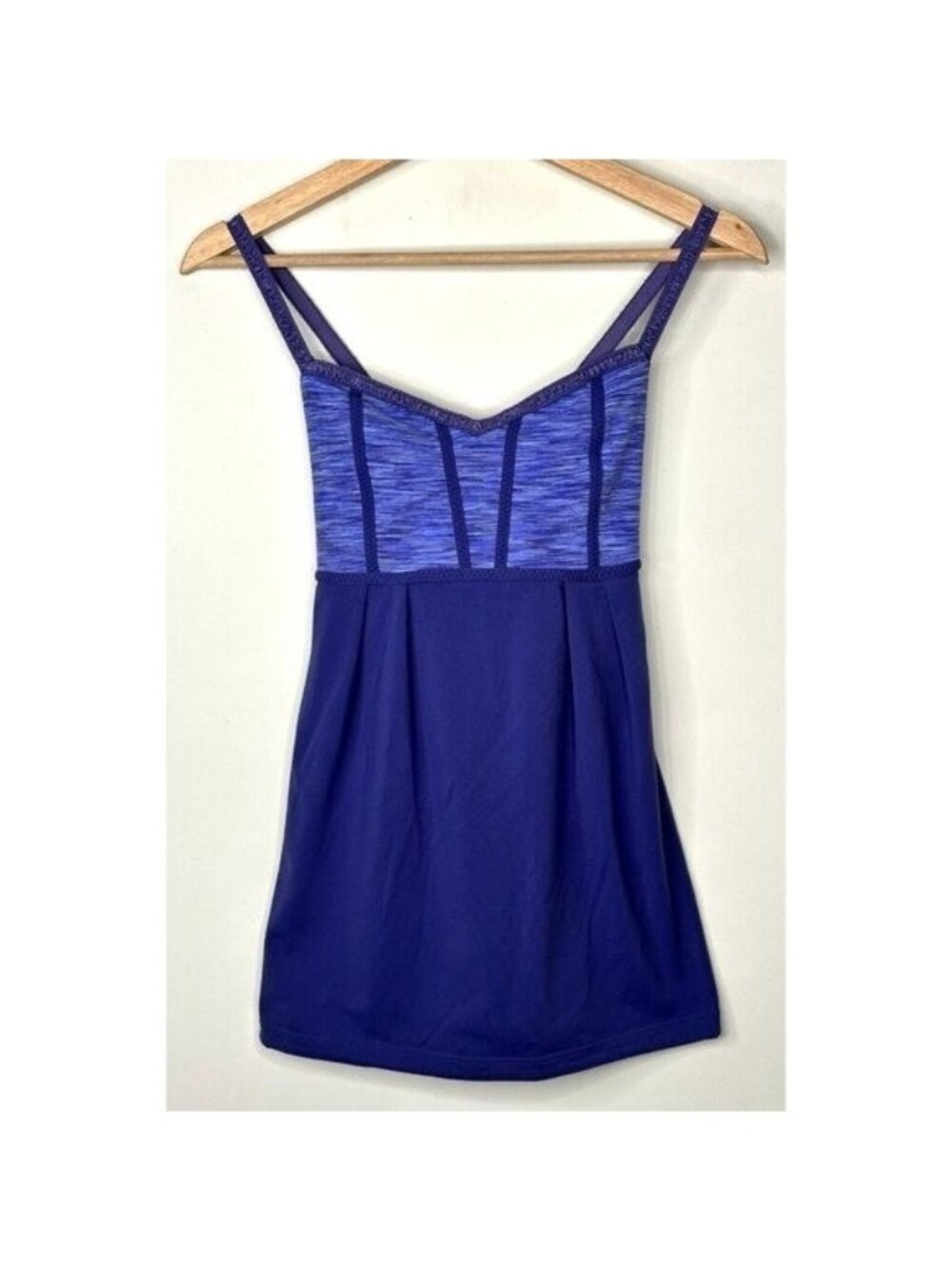 Lululemon No Limits Yoga Tank Womens 6 Purple Shelf Bra Crisscross Fitted Gym